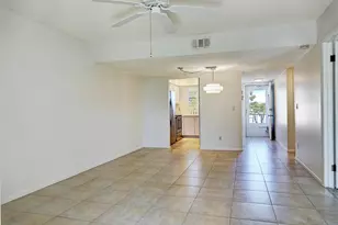 18081 SE Country Club Dr, Jupiter, FL 33469 - Photo 8