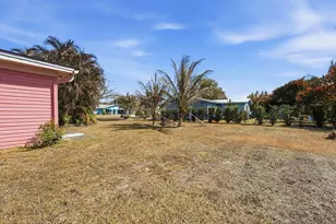 572 SE Fallon Dr, Port Saint Lucie, FL 34983 - Photo 20