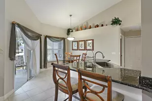 3018 SE Dalhart Rd, Port Saint Lucie, FL 34952 - Photo 8