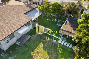 1165 SW 12th St, Miami, FL 33129 - Photo 4