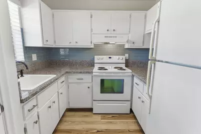 400 NE 20th Street #D303, Boca Raton, FL 33431 - Photo 4