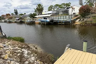 404 NE Camelot Dr, Port Saint Lucie, FL 34983 - Photo 18