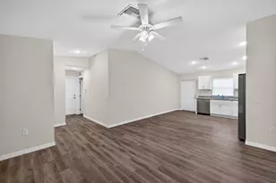 6056 Pecan Cir, Labelle, FL 33935 - Photo 4