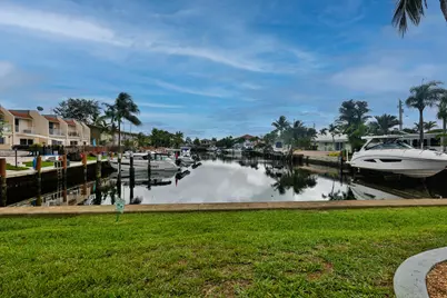 391 SE 19th Avenue SE #7, Pompano Beach, FL 33060 - Photo 1