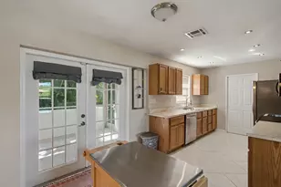 530 Australian Cir, West Palm Beach, FL 33403 - Photo 4