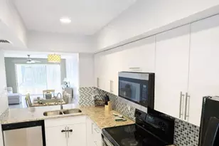 11596 NW 45th St, Coral Springs, FL 33065 - Photo 2