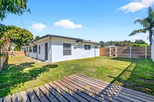 3651 Palm Dr, West Palm Beach, FL 33404 - Photo 52