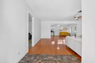 3651 Palm Dr, Riviera Beach, FL 33404 - Photo 14