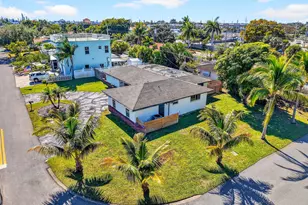 3651 Palm Dr, Riviera Beach, FL 33404 - Photo 46