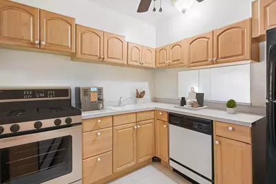 12013 Greenway Cir S #110, Royal Palm Beach, FL 33411 - Photo 4