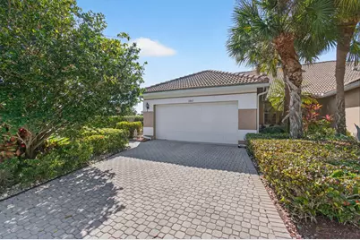 6862 Swansea Lane, Boynton Beach, FL 33472 - Photo 2