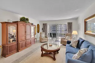 2600 Diana Dr, Hallandale Beach, FL 33009 - Photo 12