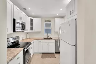 2600 Diana Dr, Hallandale Beach, FL 33009 - Photo 6