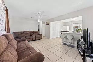 1012 Green St, West Palm Beach, FL 33405 - Photo 2