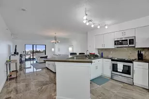 2334 S Cypress Bend Dr, Pompano Beach, FL 33069 - Photo 1
