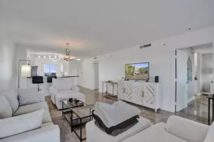 2334 S Cypress Bend Dr, Pompano Beach, FL 33069 - Photo 8