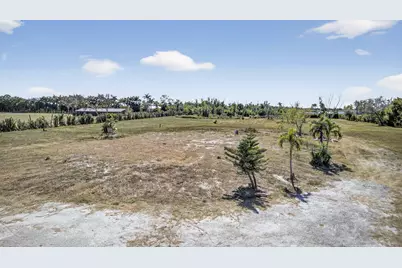 16296 Deer Path Lane, Wellington, FL 33470 - Photo 38