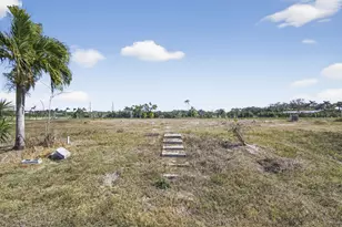 16296 Deer Path Ln, Wellington, FL 33470 - Photo 8