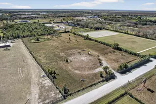 16296 Deer Path Ln, Wellington, FL 33470 - Photo 34