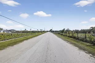 16296 Deer Path Ln, Wellington, FL 33470 - Photo 18