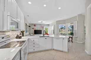 7139 Crystal Lake Dr, West Palm Beach, FL 33411 - Photo 18