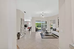 7139 Crystal Lake Dr, West Palm Beach, FL 33411 - Photo 6