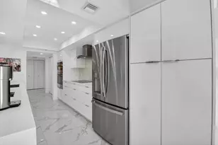 20080 Boca W Dr, Boca Raton, FL 33434 - Photo 16