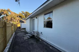 1606 S 45th St, Tampa, FL 33619 - Photo 10