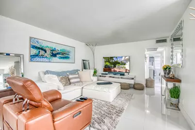330 Andover M, West Palm Beach, FL 33417 - Photo 2