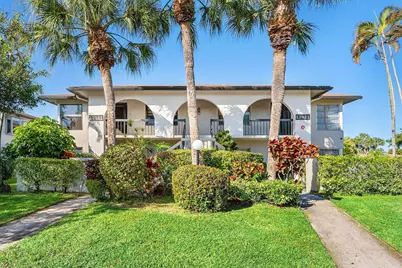 13921 Royal Palm Court #B, Delray Beach, FL 33484 - Photo 2