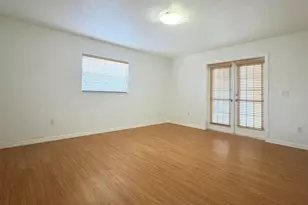 1107 Woodcrest Rd W, West Palm Beach, FL 33417 - Photo 16