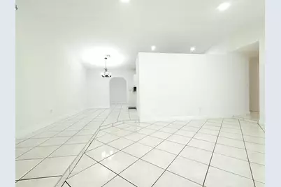 1107 Woodcrest Road W, West Palm Beach, FL 33417 - Photo 28