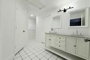 1107 Woodcrest Rd W, West Palm Beach, FL 33417 - Photo 12