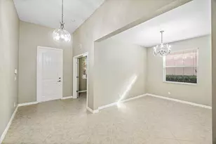10636 Ivanhoe Ln, Wellington, FL 33414 - Photo 2