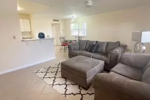 314 Saxony G, Delray Beach, FL 33446 - Photo 4