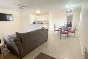 314 Saxony G, Delray Beach, FL 33446 - Photo 10