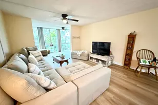 7320 Lake Cir Dr, Margate, FL 33063 - Photo 6