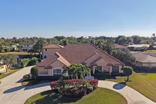 513 N Country Club Dr, Atlantis, FL 33462 - Photo 2