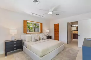 1041 SW 7th St, Boca Raton, FL 33486 - Photo 12