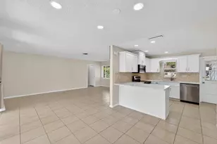 1422 42nd St, West Palm Beach, FL 33407 - Photo 8