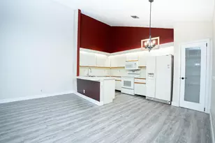 803 Timberlane Cir, Greenacres, FL 33463 - Photo 4