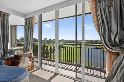 2427 Presidential Way #803, West Palm Beach, FL 33401 - Photo 16