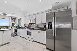 2427 Presidential Way, West Palm Beach, FL 33401 - Photo 12
