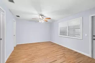 7376 W Oakridge Cir, Lantana, FL 33462 - Photo 12