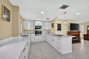 324 Orange Tree Dr, Atlantis, FL 33462 - Photo 6