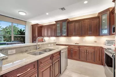13599 Breton Lane E, Delray Beach, FL 33446 - Photo 16