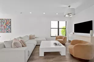 4070 NW 58th Ln, Boca Raton, FL 33496 - Photo 4