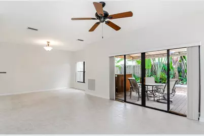 363 W Camino Real #4, Boca Raton, FL 33432 - Photo 12