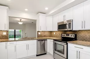363 W Camino Real, Boca Raton, FL 33432 - Photo 8