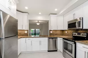 363 W Camino Real, Boca Raton, FL 33432 - Photo 6